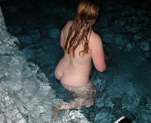 Подборка голых дамочек в воде